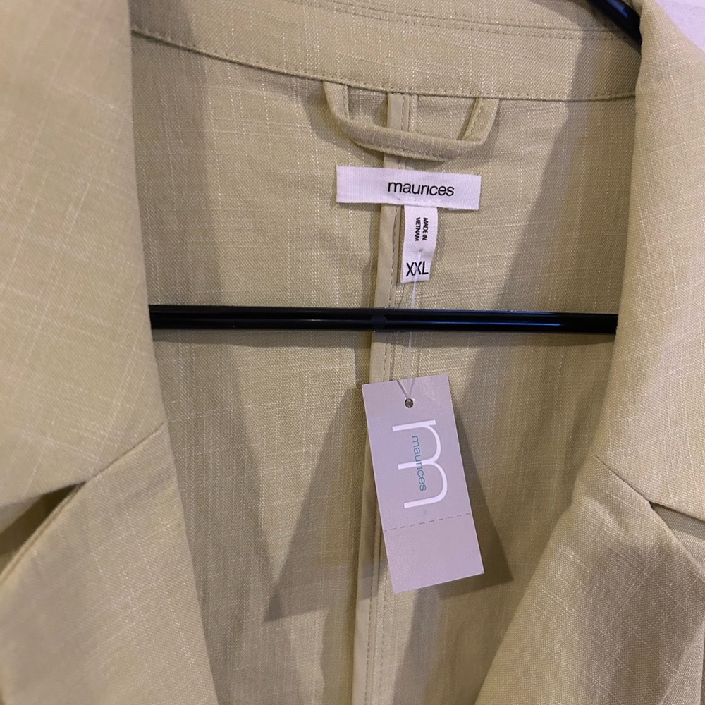 Maurices Women’s Light Green Blazer XXL
